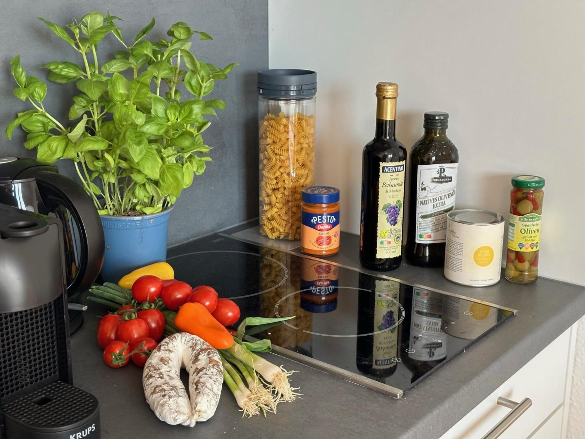 Stilvolles Und Modernes Appartement Mit Sonnigem Balkon In Flughafen- Und Messenaehe 31 ไลน์เฟลเดิน-เอคเทอร์ดิงเงน ภายนอก รูปภาพ